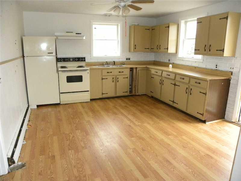 142 Rideout Avenue Lewiston, ME 04240 - Photo 7 of 21 Kitchen.
