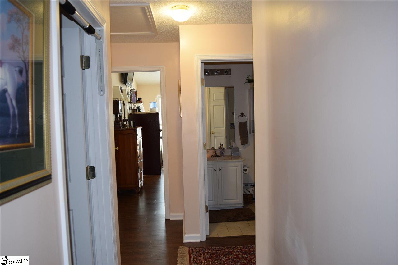200 Appleton Lane Mauldin, SC 29662 - Photo 8 of 24 Gallery Image 8