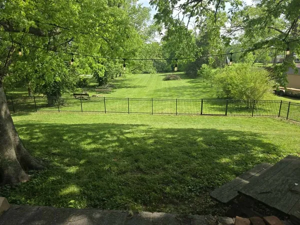 $310,000 | 515 Country Club Lane, Hopkinsville, KY 42240