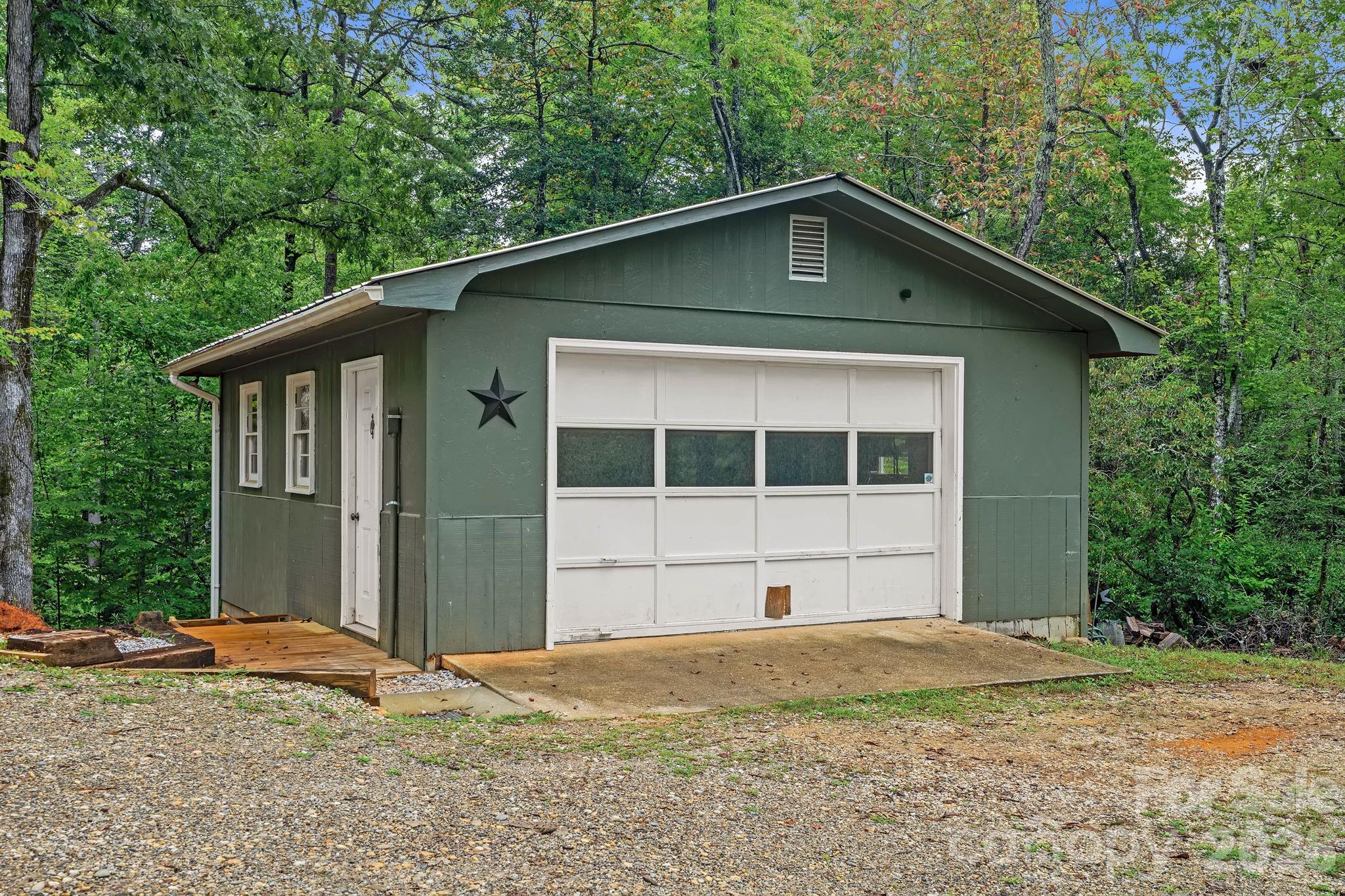 3048 Pine Cove Road Old Fort, NC 28762 - Photo 33 of 38 Gallery Image 33
