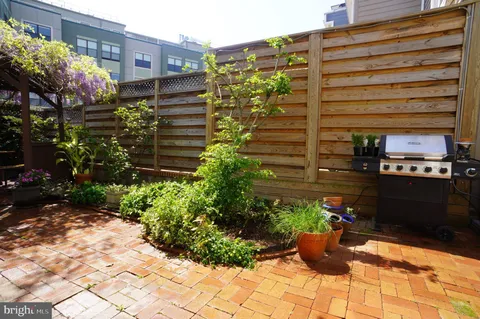 $1,460,000 | 1233 E Street Southeast, Washington, DC 20003