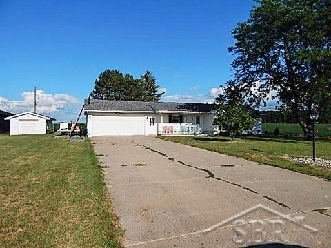 1679 South Van Buren Road Reese, MI 48757 - Photo 2 of 14 31256910-1.JPG