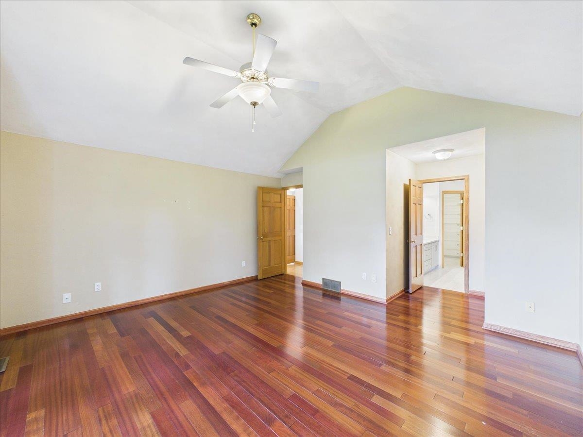 11497 Ridgecrest Drive Roscoe, IL 61073 - Photo 27 of 67 Gallery Image 27