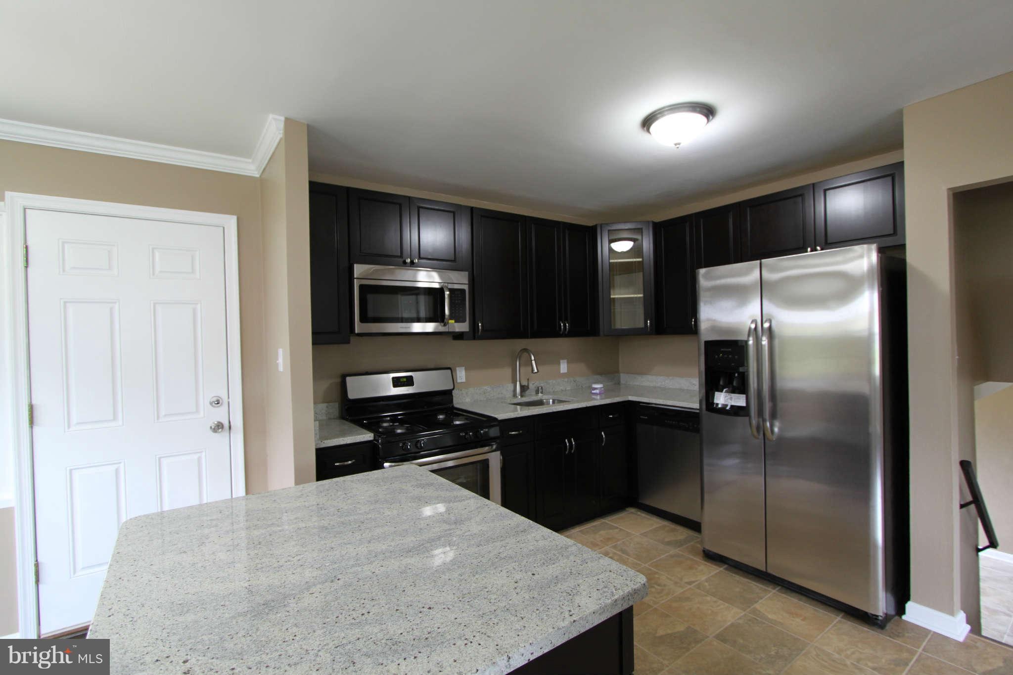 1020 Marksworth Road Baltimore, MD 21228 - Photo 3 of 30 Kitchen