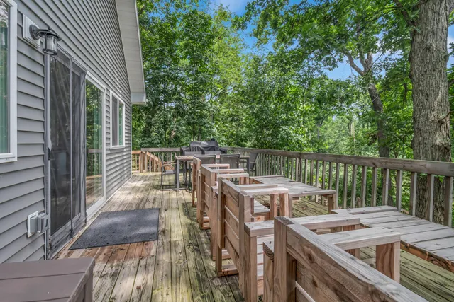 $464,900 | 10911 Woodbrook Drive, Cement City, MI 49233