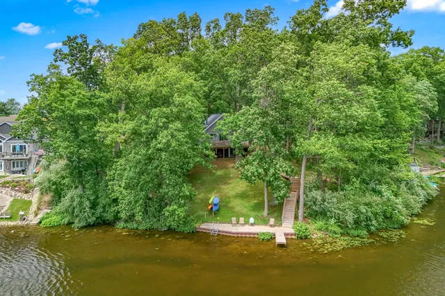 $464,900 | 10911 Woodbrook Drive, Cement City, MI 49233