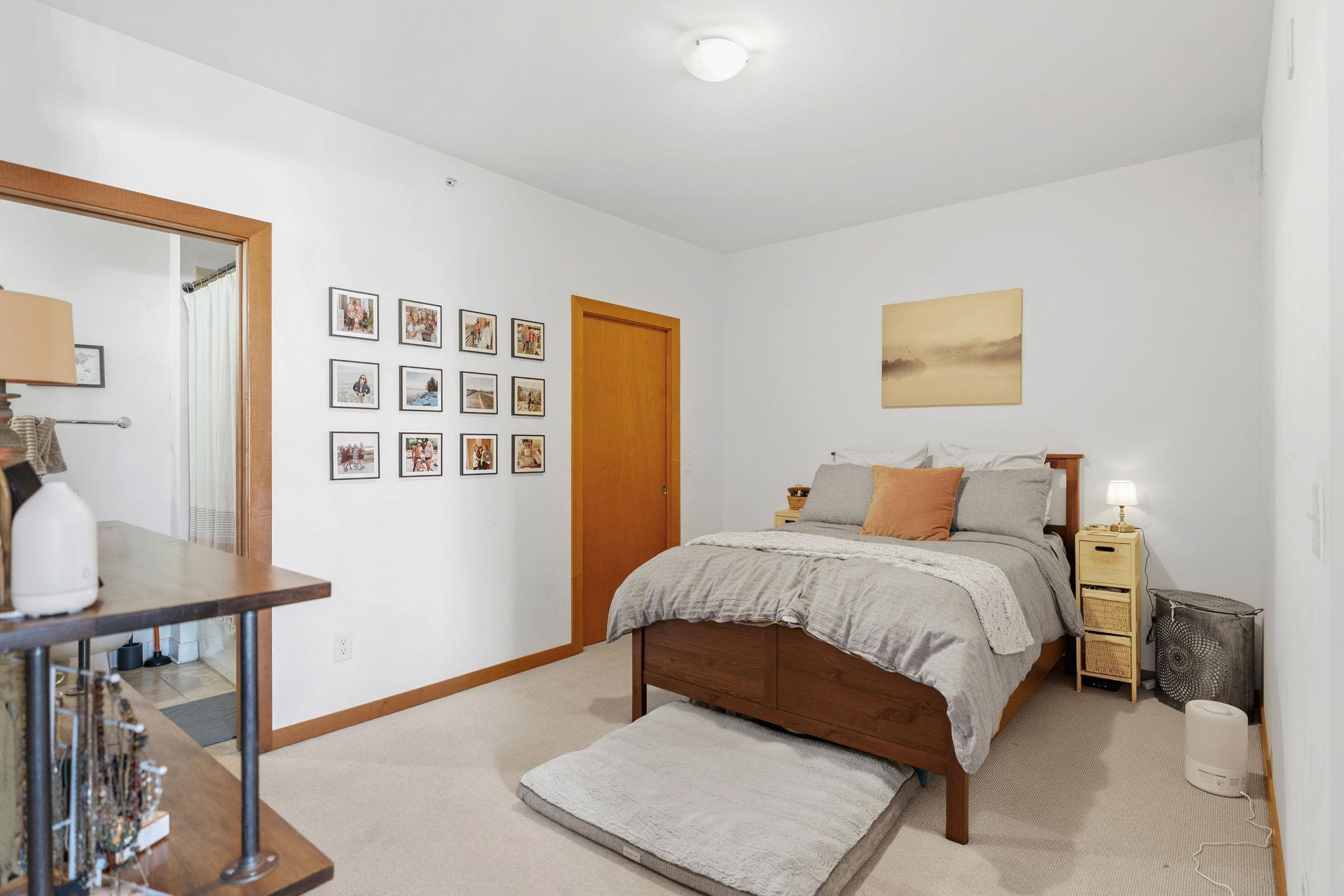 15 East Franklin Avenue, Unit 320 Minneapolis, MN 55404 - Photo 13 of 23