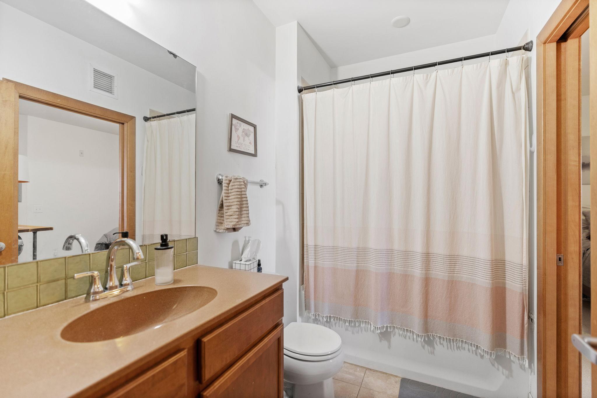 15 East Franklin Avenue, Unit 320 Minneapolis, MN 55404 - Photo 17 of 23