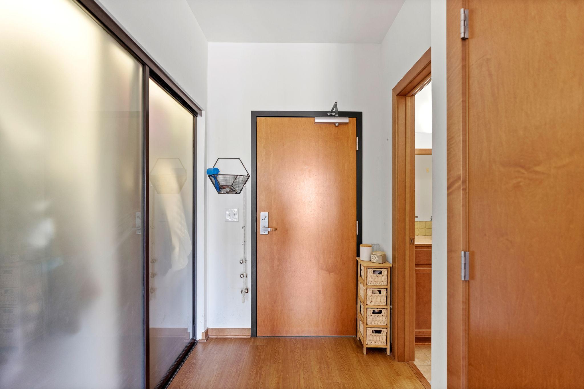 15 East Franklin Avenue, Unit 320 Minneapolis, MN 55404 - Photo 18 of 23