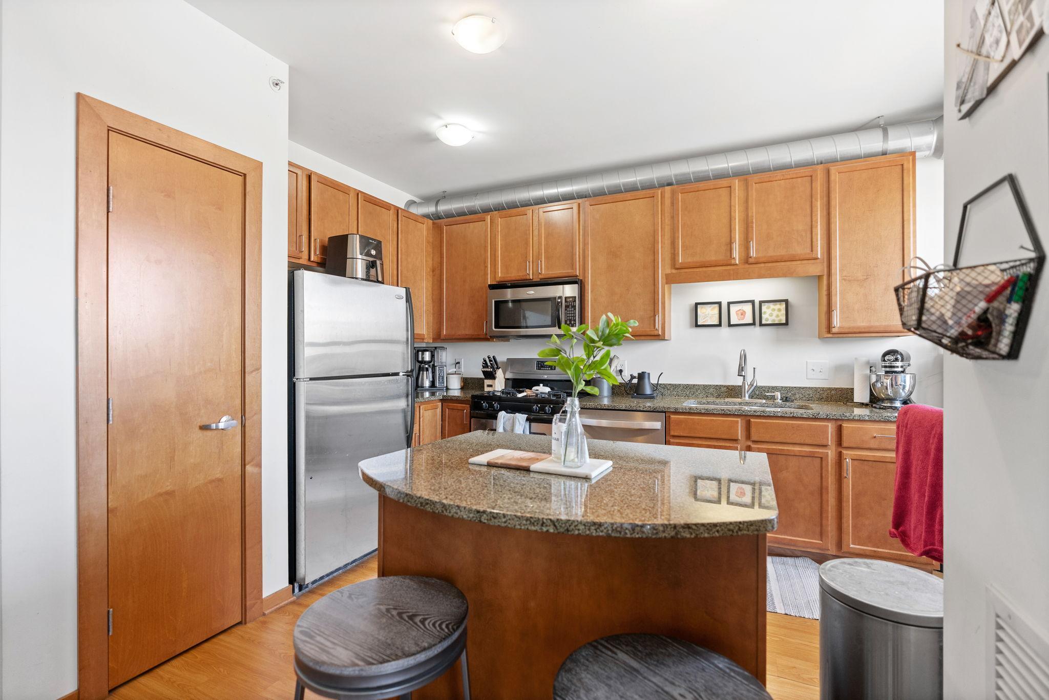 15 East Franklin Avenue, Unit 320 Minneapolis, MN 55404 - Photo 7 of 23