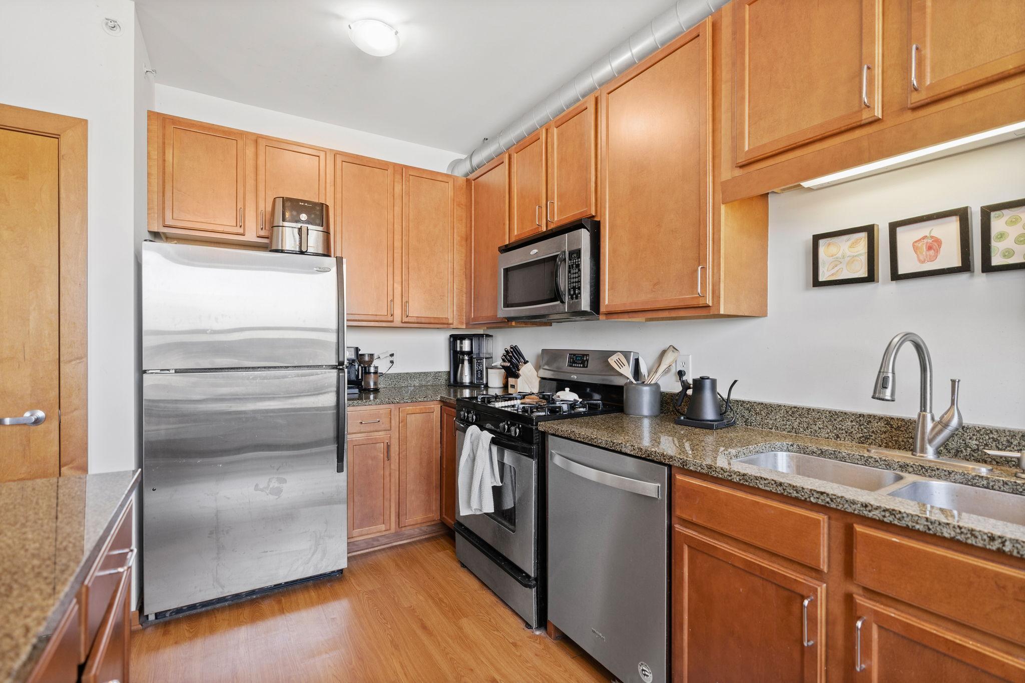 15 East Franklin Avenue, Unit 320 Minneapolis, MN 55404 - Photo 8 of 23