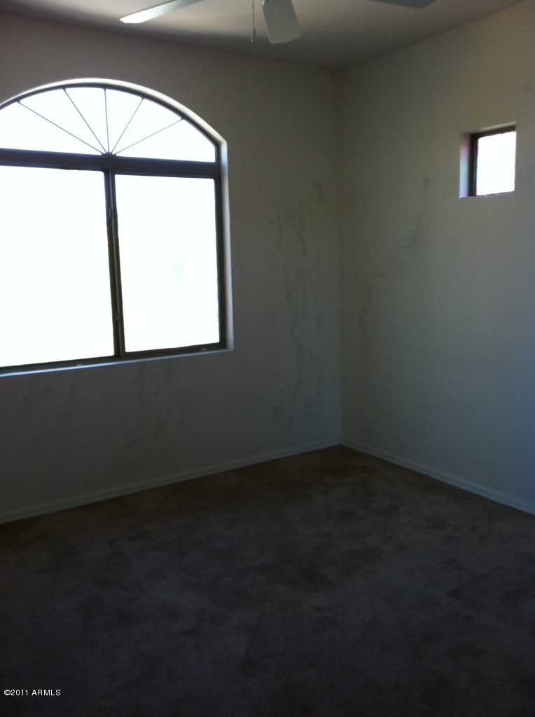 955 East Knox Road, Unit 246 Chandler, AZ 85225 - Photo 22 of 27 Joys Home Pics 185