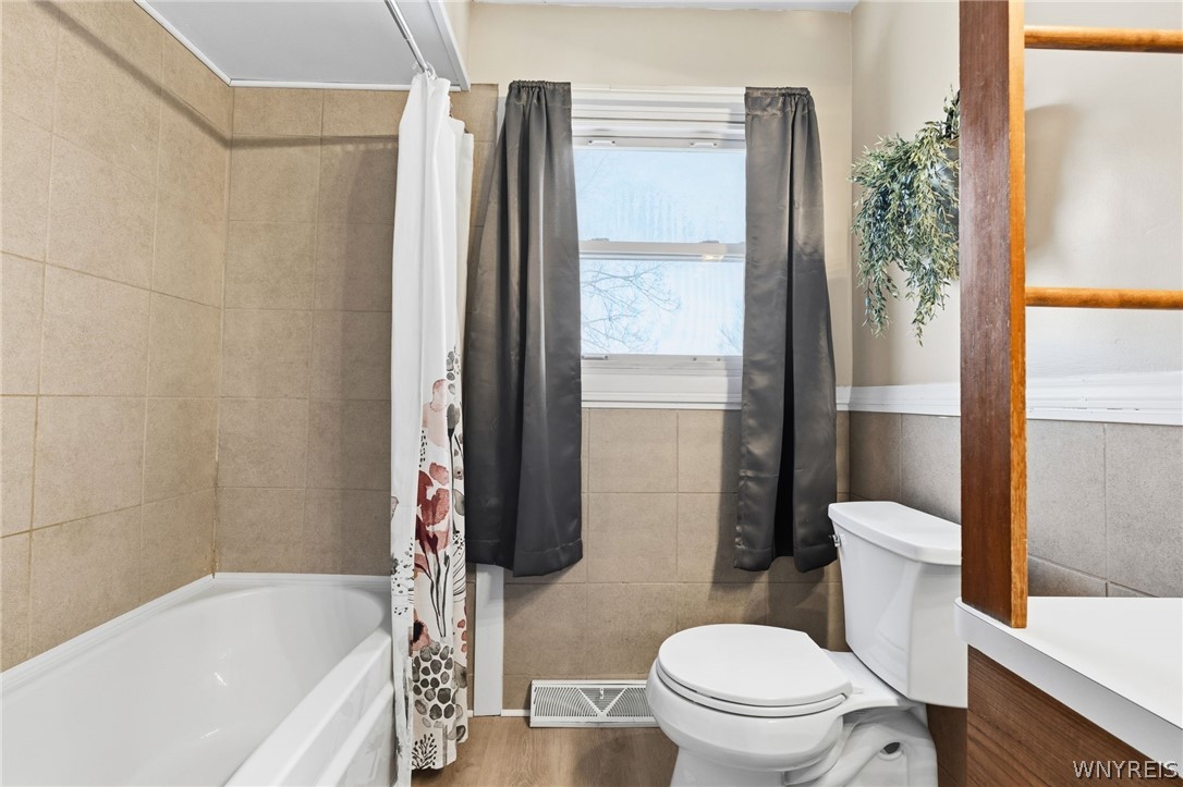 4175 Lockport Road Cambria, NY 14094 - Photo 29 of 48