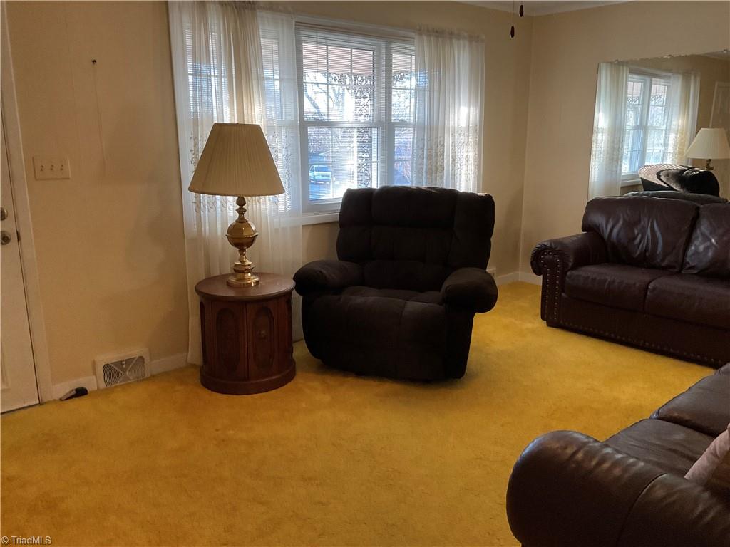 623 Lakeview Drive Thomasville, NC 27360 - Photo 23 of 33