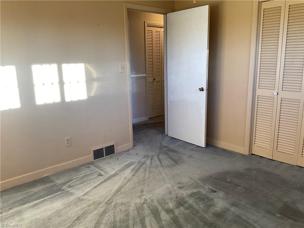 623 Lakeview Drive Thomasville, NC 27360 - Photo 32 of 33