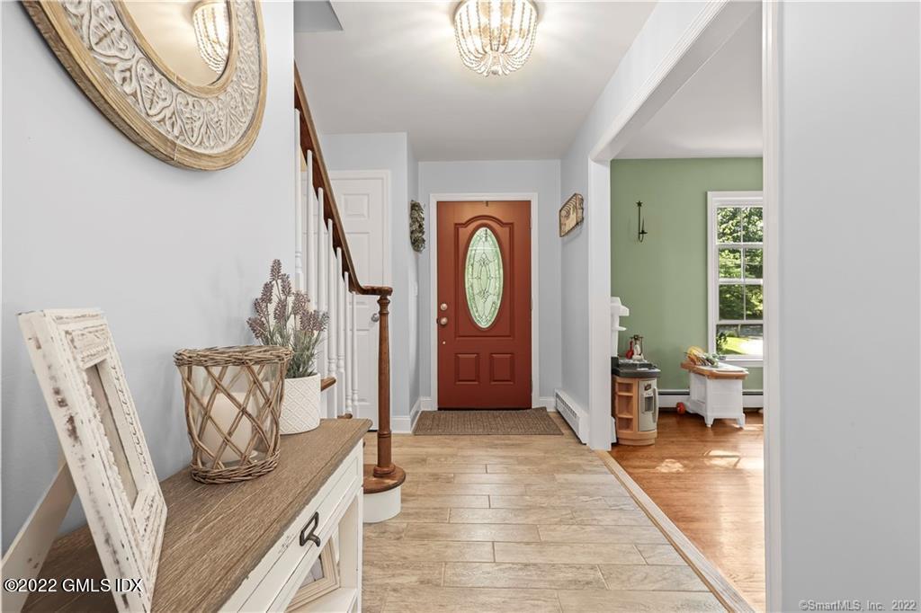 50 Falmouth Road Stamford, CT 06903 - Photo 3 of 40 3