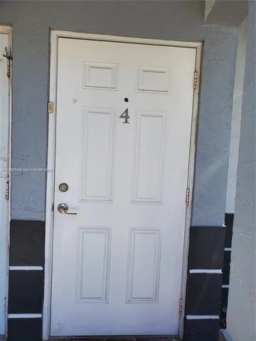 $2,300 | 7841 Southwest 152nd Avenue, Unit 4, Miami, FL 33193