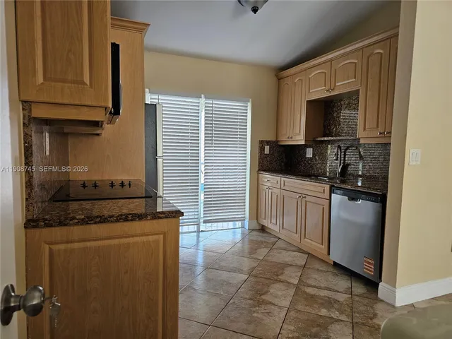 $2,300 | 7841 Southwest 152nd Avenue, Unit 4, Miami, FL 33193