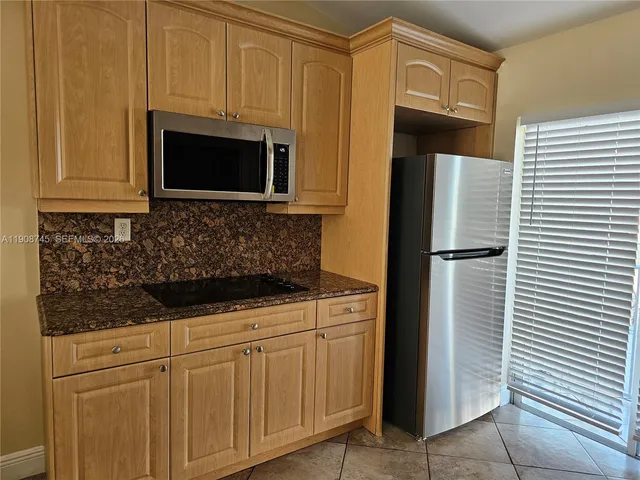 $2,300 | 7841 Southwest 152nd Avenue, Unit 4, Miami, FL 33193