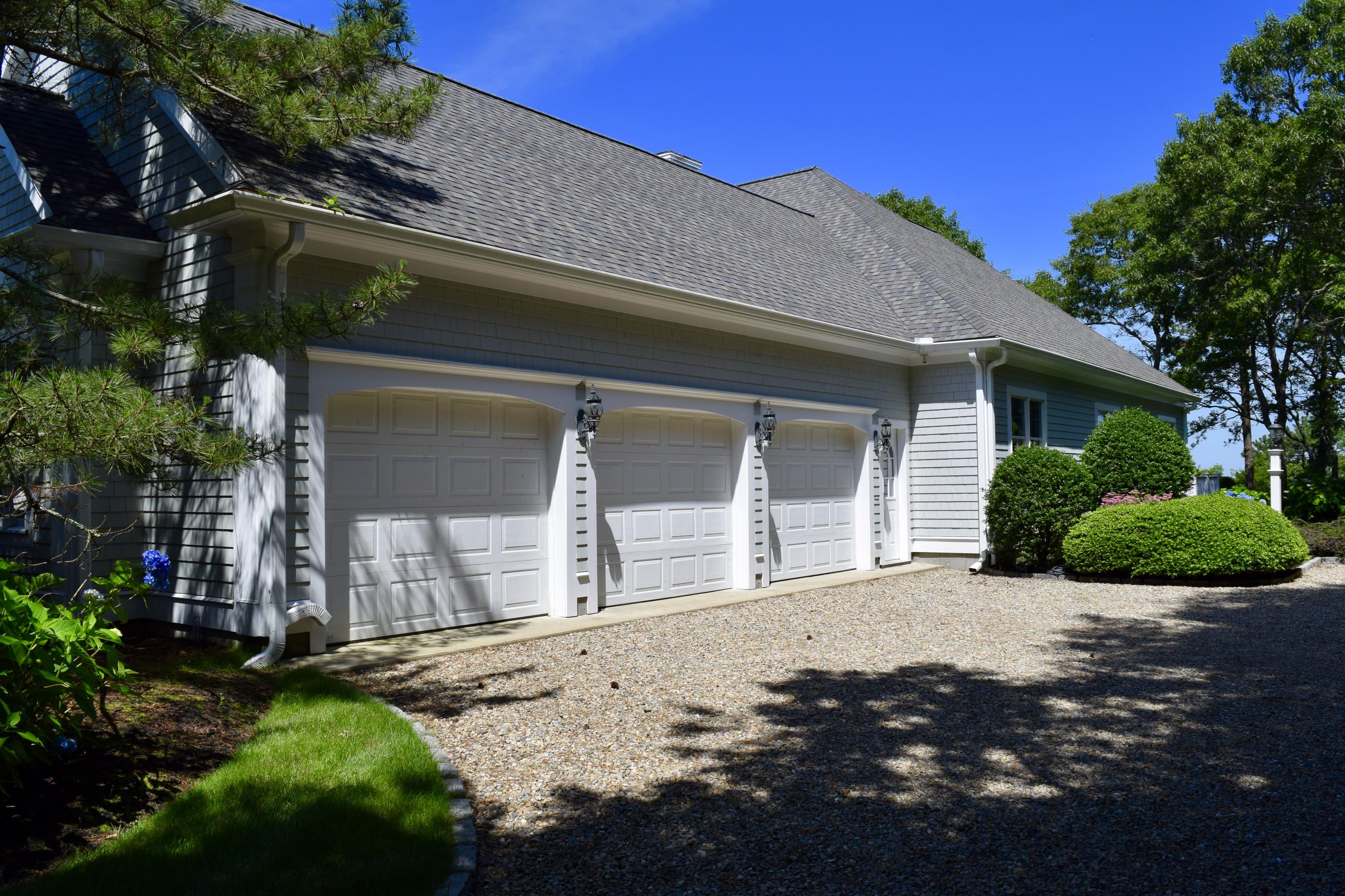 274 Cairn Ridge Road East Falmouth, MA 02536 - Photo 10 of 39 3 Car Garage
