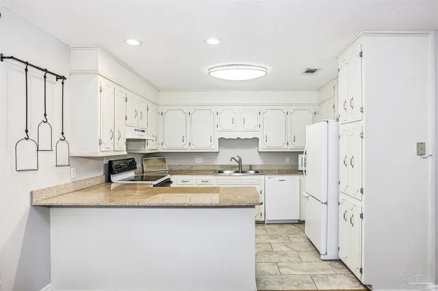 $415,000 | 994 Great Oaks Drive, Gulf Breeze, FL 32563