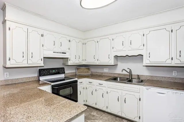 $415,000 | 994 Great Oaks Drive, Gulf Breeze, FL 32563