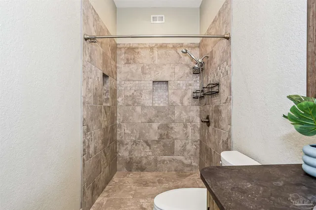 $415,000 | 994 Great Oaks Drive, Gulf Breeze, FL 32563