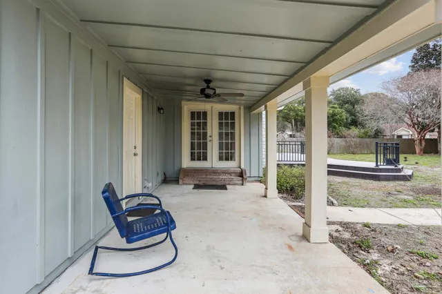 $415,000 | 994 Great Oaks Drive, Gulf Breeze, FL 32563