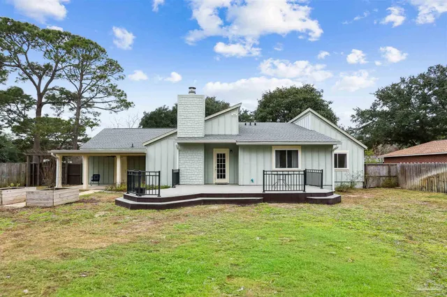 $415,000 | 994 Great Oaks Drive, Gulf Breeze, FL 32563