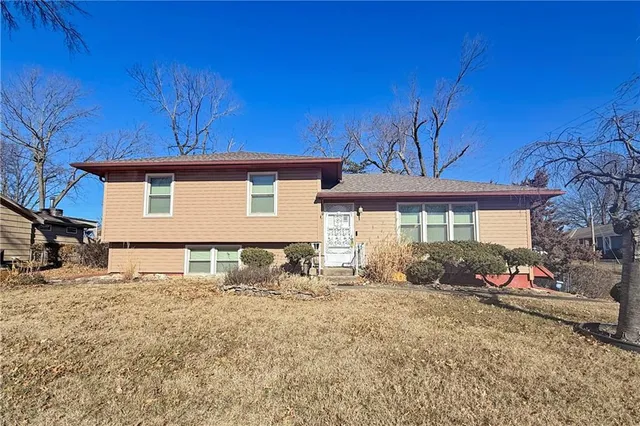 $215,000 | 14310 East 39th Terrace South, Independence, MO 64055