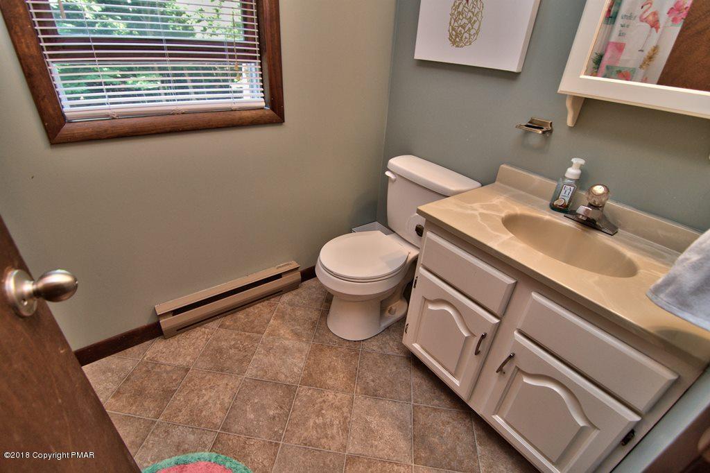 3326 Ross Road Tobyhanna, PA 18466 - Photo 30 of 38 Upstairs Bath
