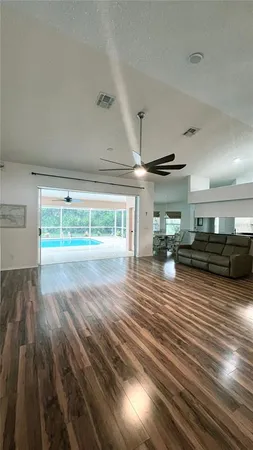 $387,000 | 14219 Mansfield Road, Spring Hill, FL 34609