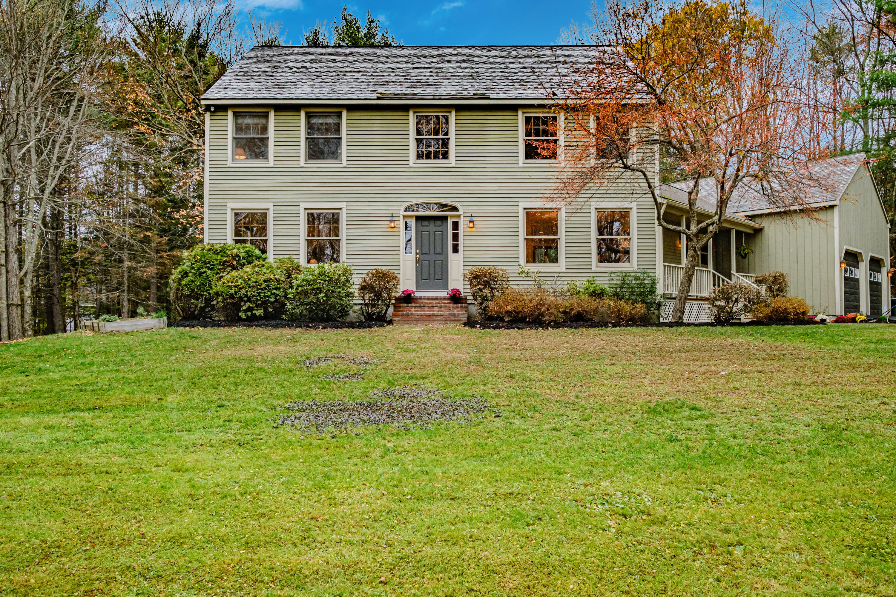 12 Glenview Road Cumberland, ME 04021 - Photo 1 of 61 House Front