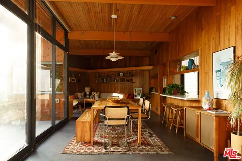 $1,799,000 | 2813 5th Avenue, Los Angeles, CA 90018