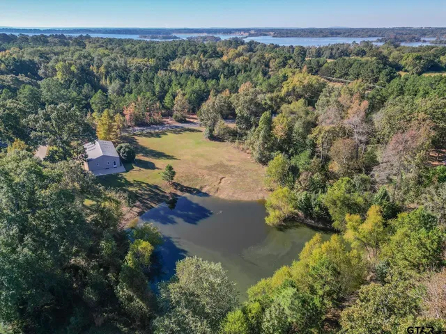 $264,000 | 21881 Barron Drive, Chandler, TX 75758