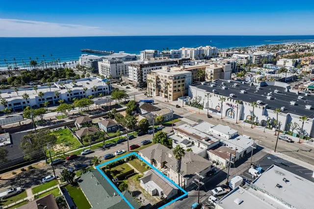 $1,600,000 | 114 South Tremont Street, Oceanside, CA 92054