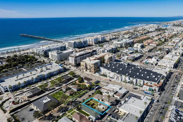 $1,600,000 | 114 South Tremont Street, Oceanside, CA 92054