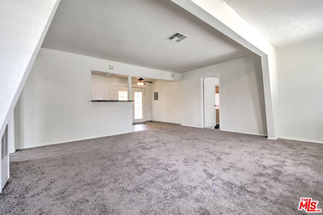 3954 Tomlinson Avenue Riverside, CA 92503 - Photo 2 of 15 Gallery Image 2