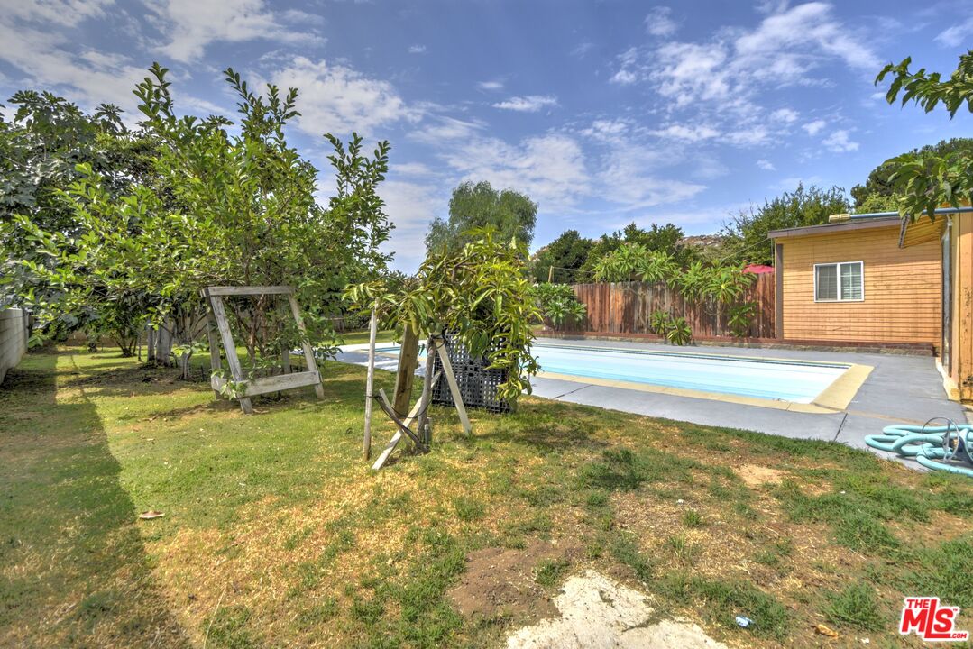 3954 Tomlinson Avenue Riverside, CA 92503 - Photo 10 of 15 Gallery Image 10