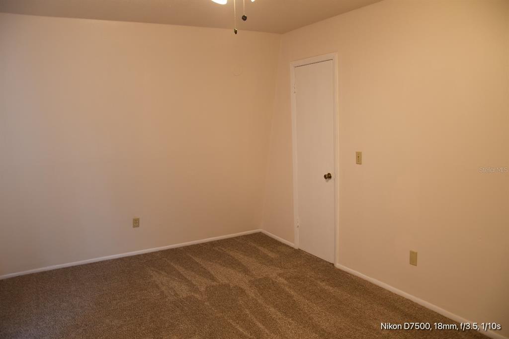 1700 Southwest 16th Court, Unit M21 Gainesville, FL 32608 - Photo 10 of 13 a view of a room