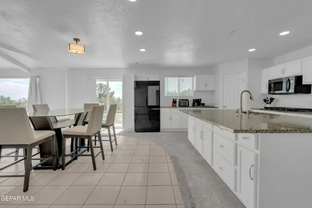 $349,990 | 3204 Zion Lane, El Paso, TX 79904