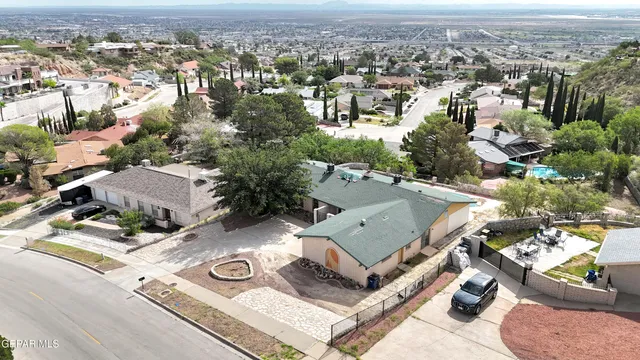 $349,990 | 3204 Zion Lane, El Paso, TX 79904