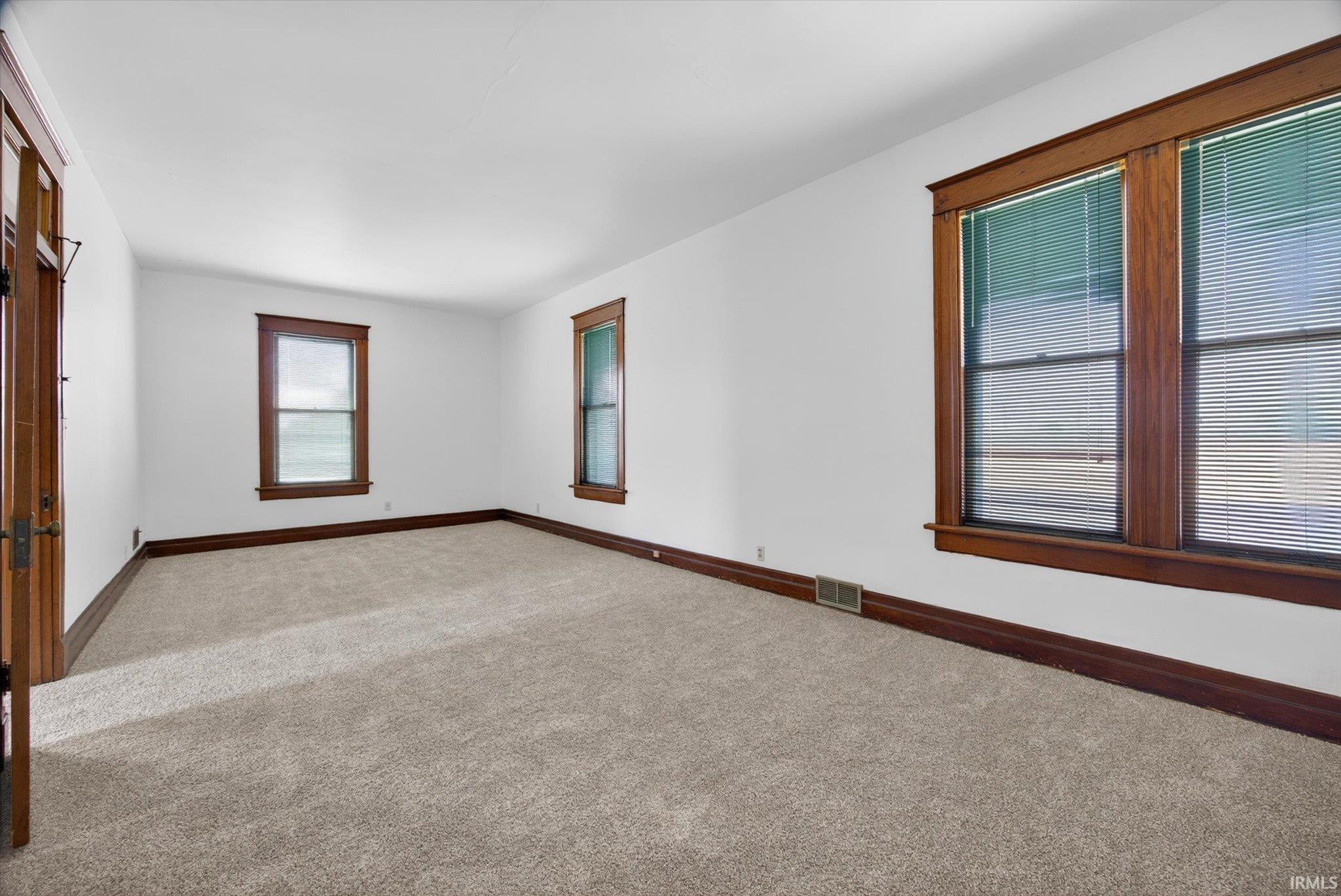 520 South Meridian Street Washington, IN 47501 - Photo 29 of 36