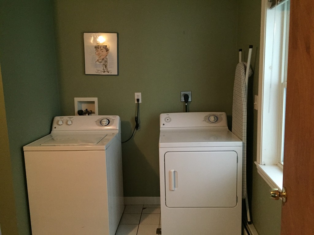 96 Sutcliffe Road Lynn, MA 01904 - Photo 4 of 4 Gallery Image 4