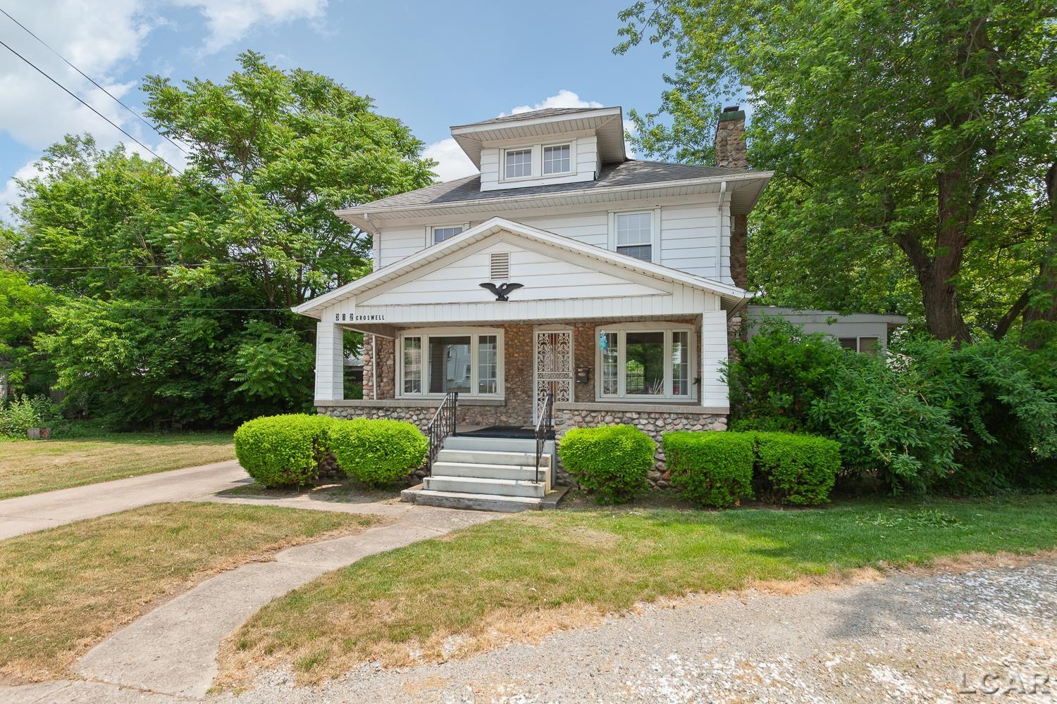 302 Croswell Street Adrian, MI 49221 - Photo 2 of 58