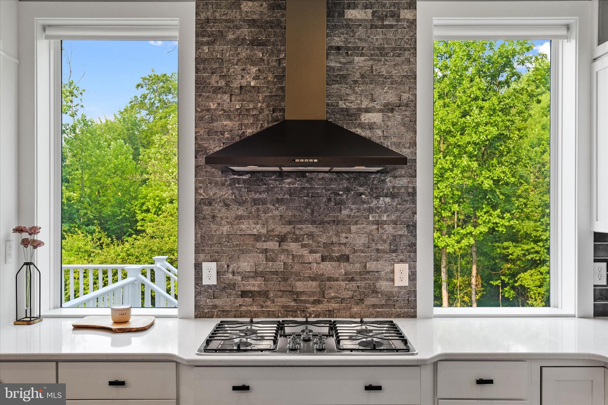 2742 Colonial Road Harrisburg, PA 17112 - Photo 10 of 59 Gallery Image 10