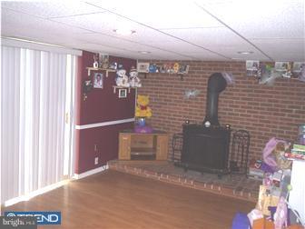 221 Parkview Road Philadelphia, PA 19154 - Photo 4 of 10 Gallery Image 4