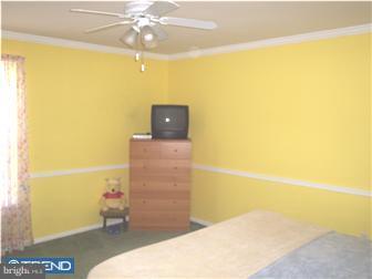 221 Parkview Road Philadelphia, PA 19154 - Photo 8 of 10 Gallery Image 8