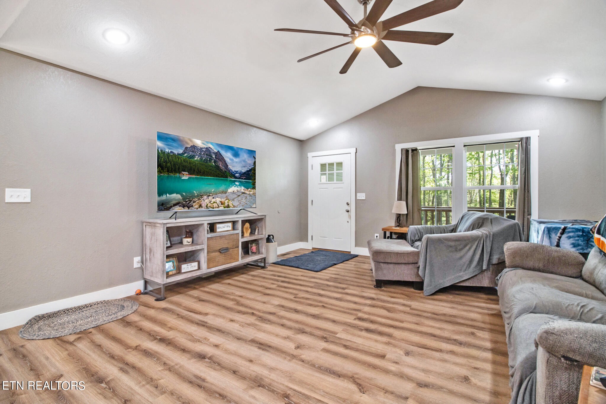 1097 Sheppard Road Jamestown, TN 38556 - Photo 13 of 29 Gallery Image 13
