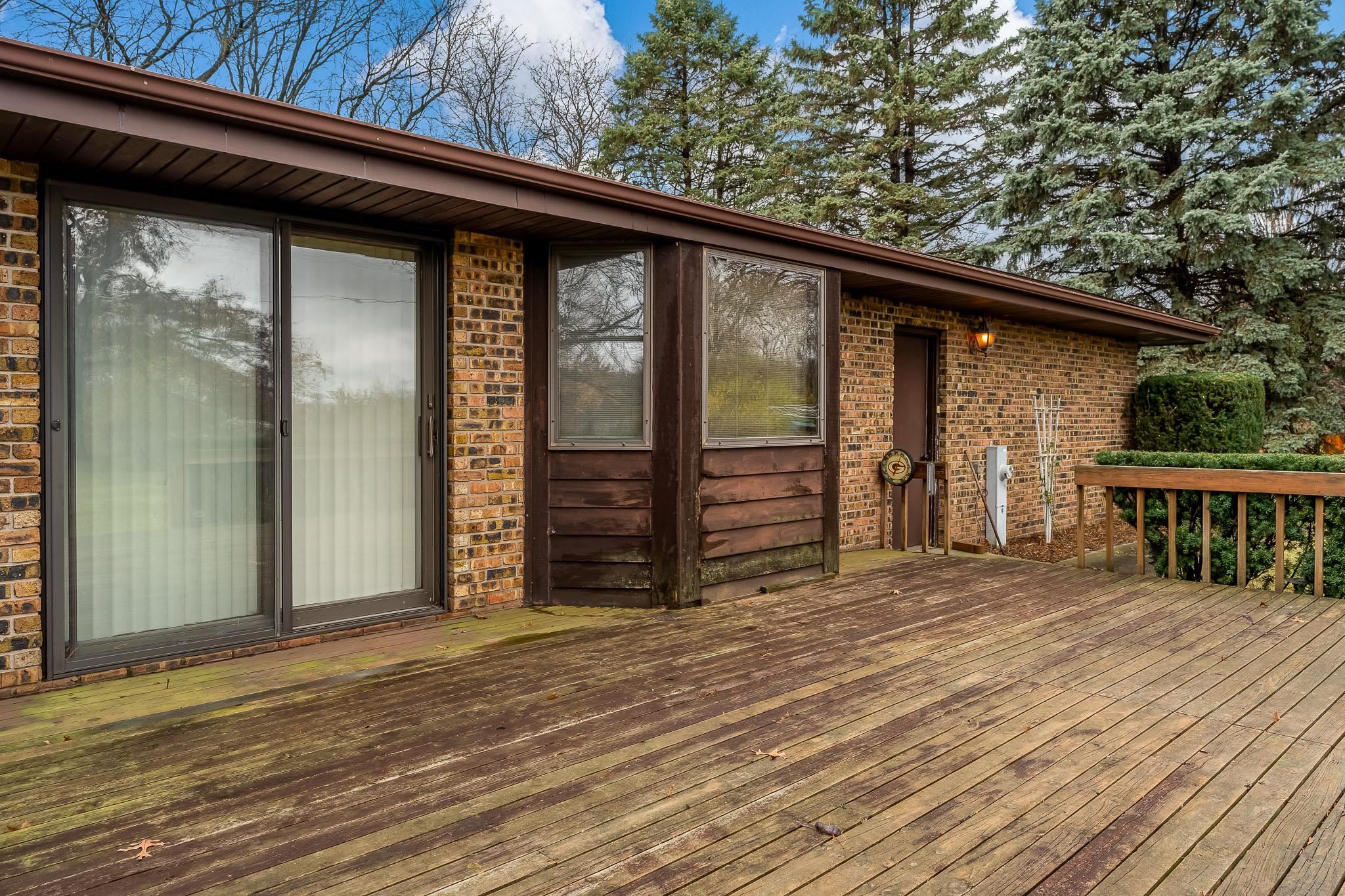 6644 Belvidere Road Roscoe, IL 61073 - Photo 9 of 42 a view of outdoor space with deck